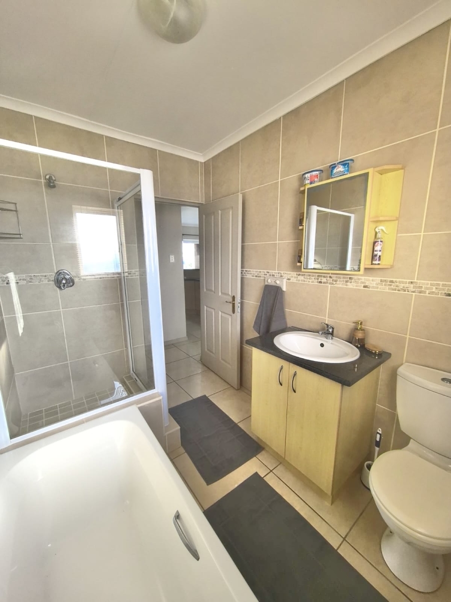 2 Bedroom Property for Sale in Marina Martinique Eastern Cape